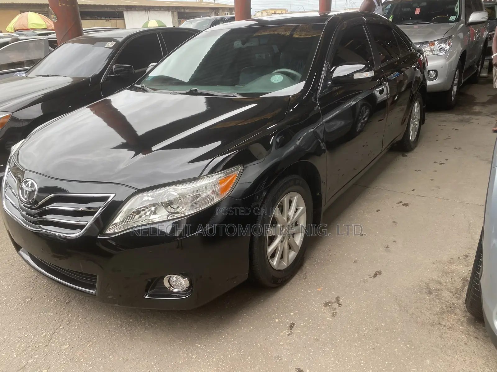Toyota Camry XLE V6 4dr Sedan (3.5L 6cyl 6AM) 2010 Black