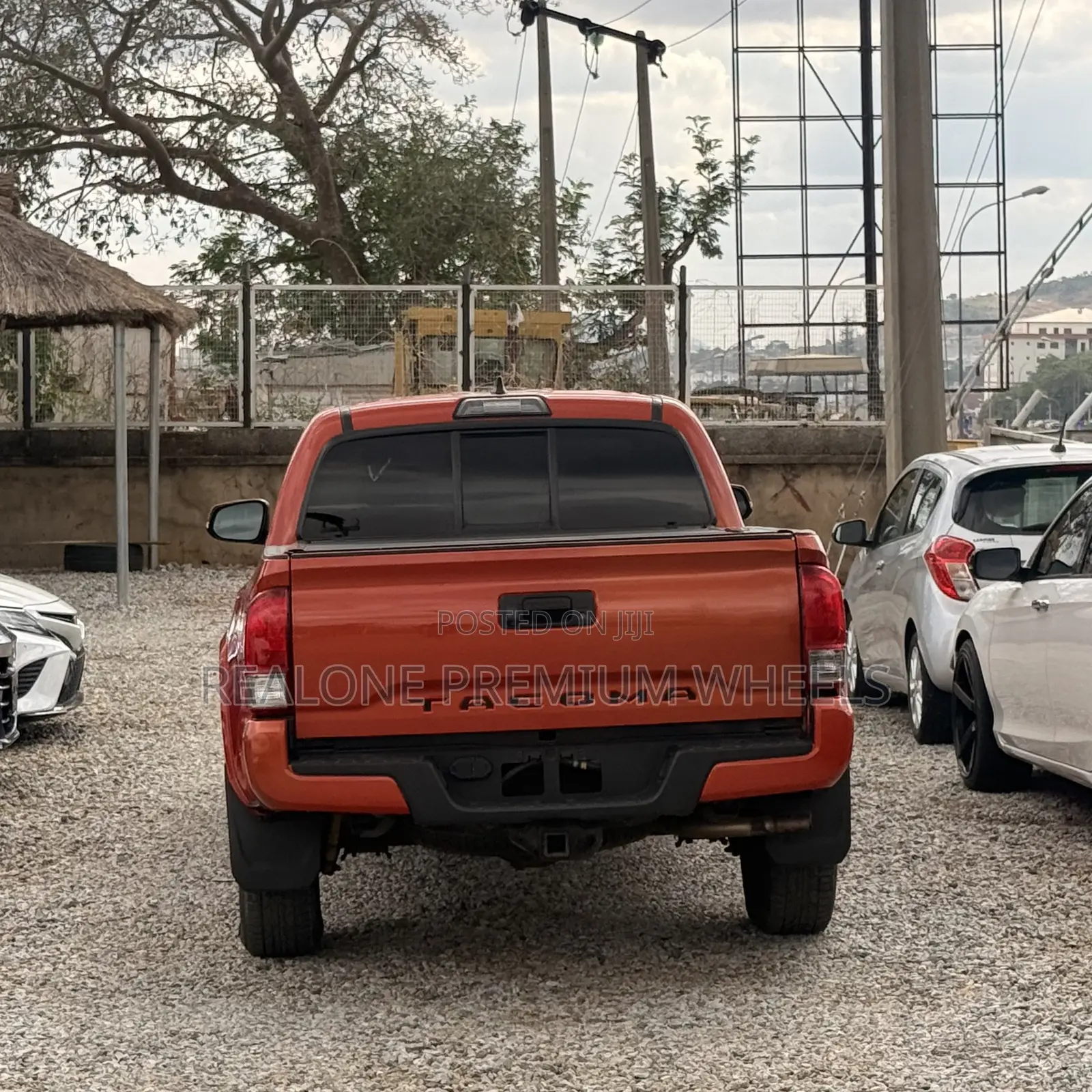Toyota Tacoma 4dr Double Cab 2016 Orange
