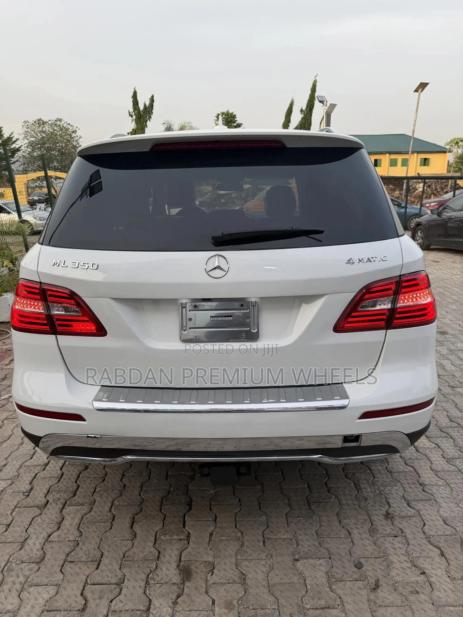 Mercedes-Benz M Class ML350 4MATIC 4dr SUV AWD (3.5L 6cyl 7A) 2015