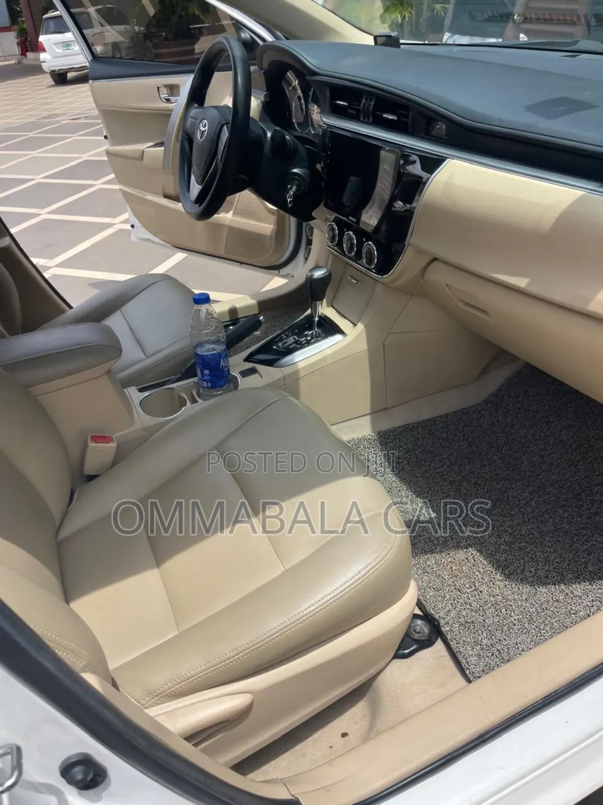 Toyota Corolla S w/Special Edition Pkg (1.8L 4cyl CVT) 2016 White