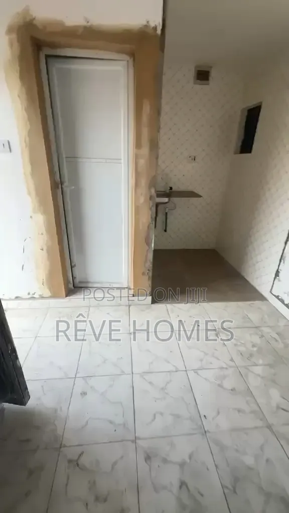 Studio Apartment in Yaba, Jibowu for rent