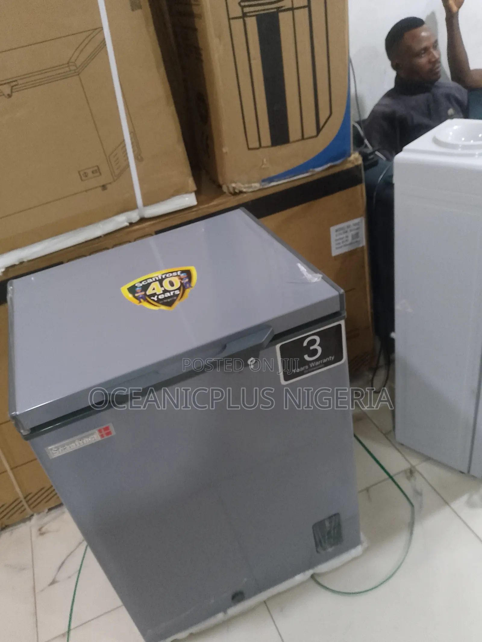 Scanfrost Sfl151 Mini Deep Freezer for Small Spaces