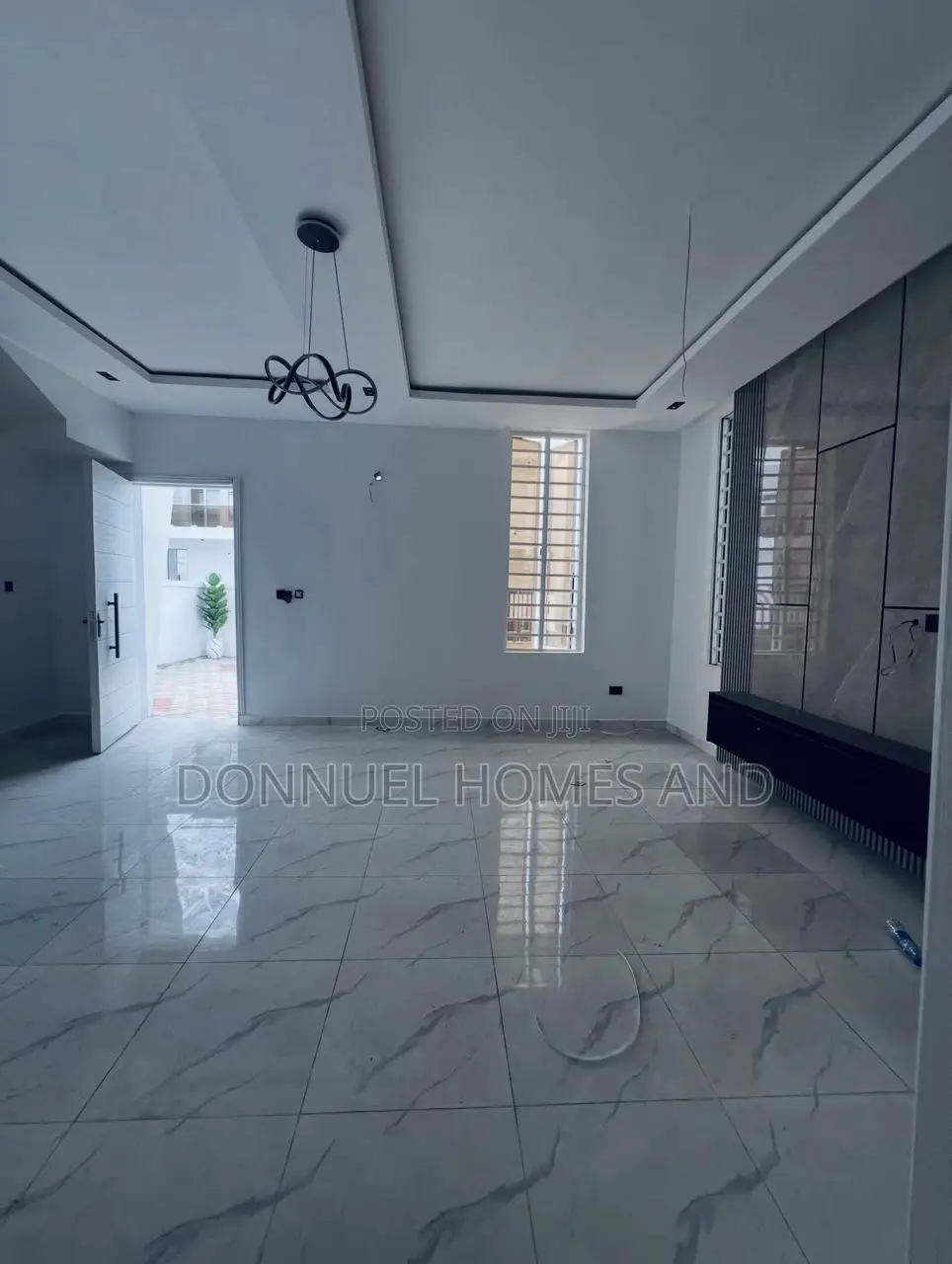 4bdrm Townhouse / Terrace in Ikota for rent