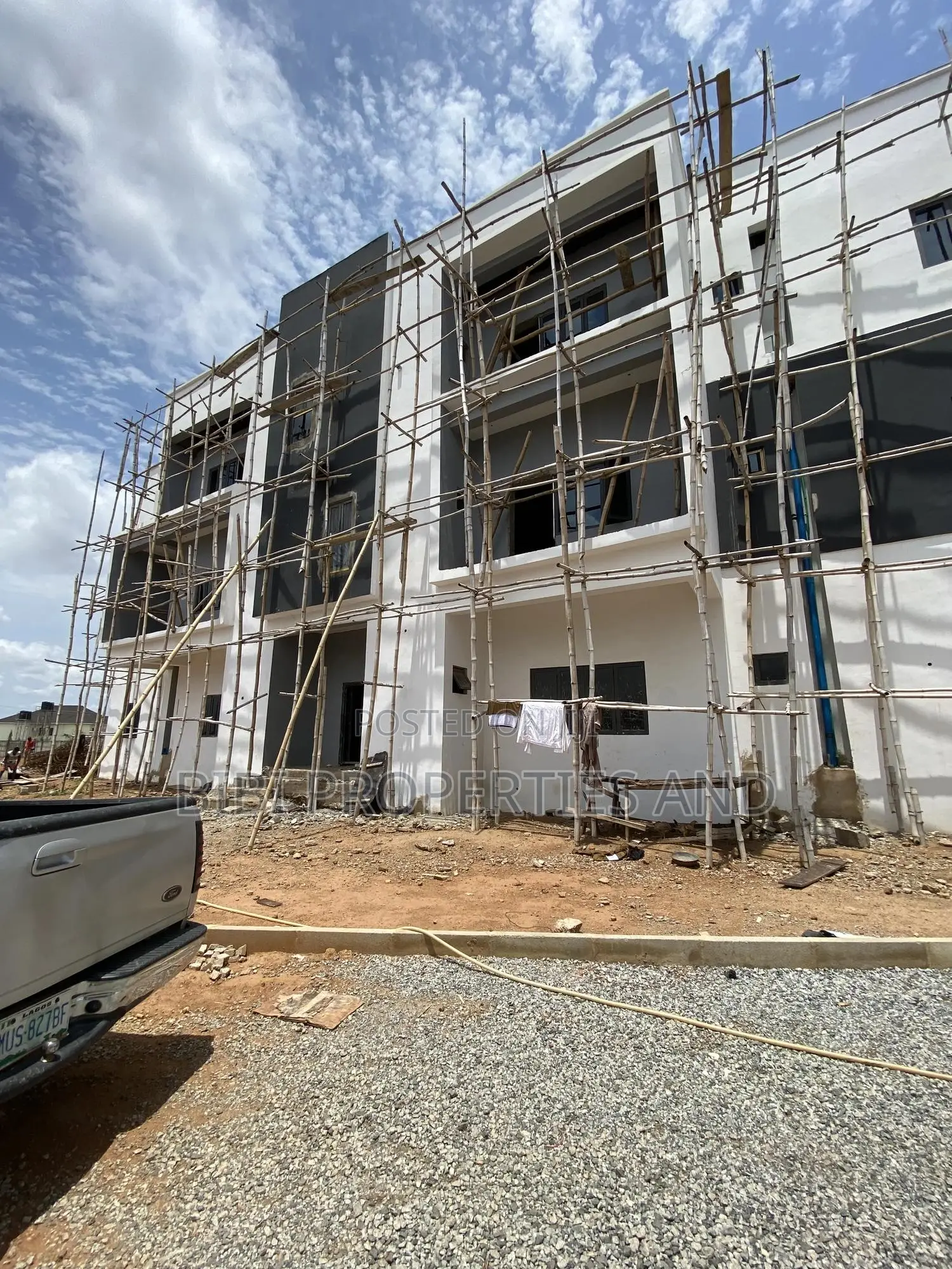 3bdrm Apartment in Karmo for sale