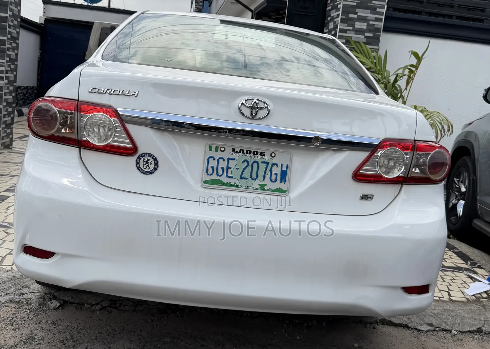 Toyota Corolla LE 4dr Sedan (1.8L 4cyl 4A) 2012 White