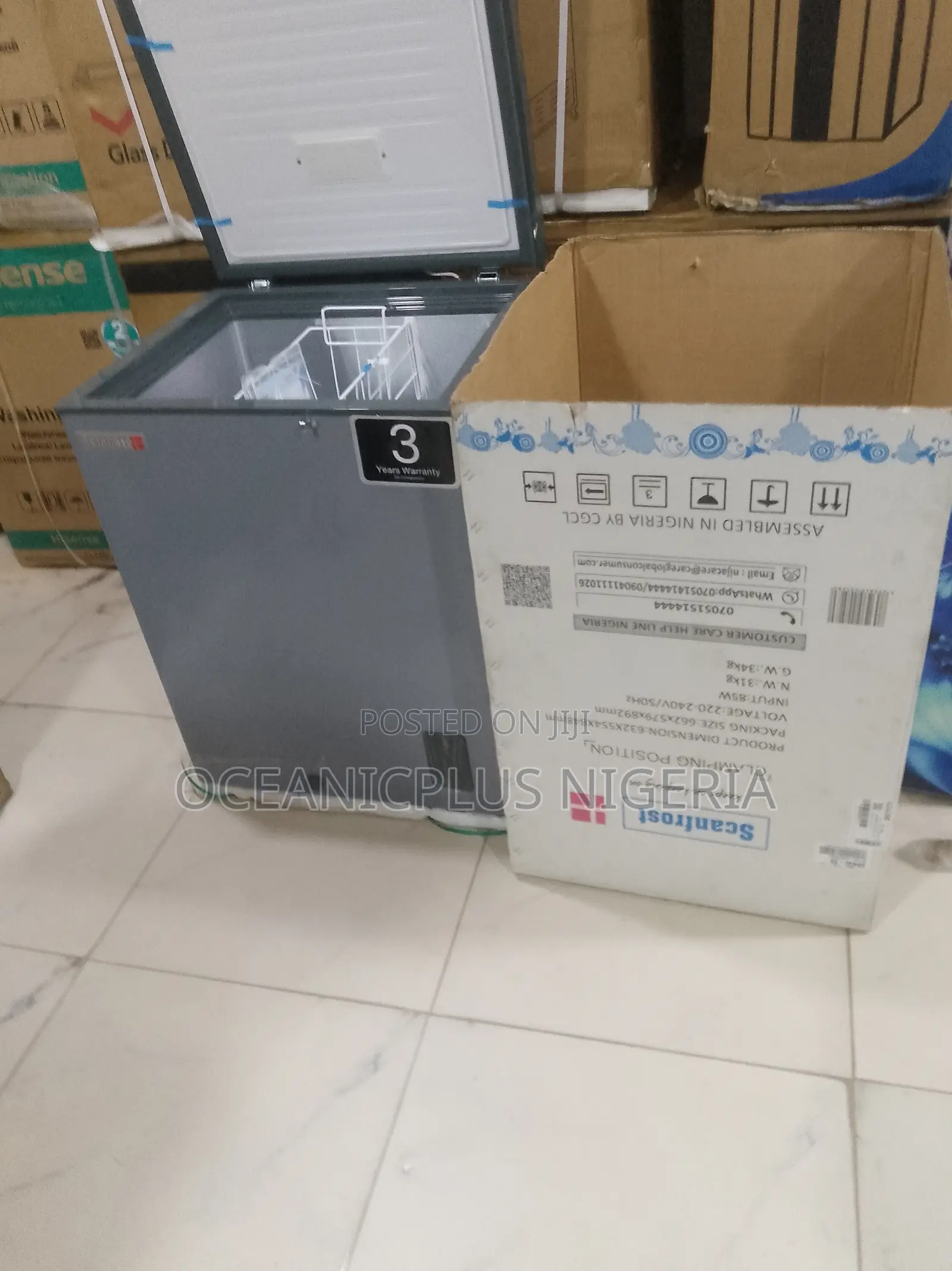 Scanfrost Sfl151 Deep Freezer for Frozen Foods Storage