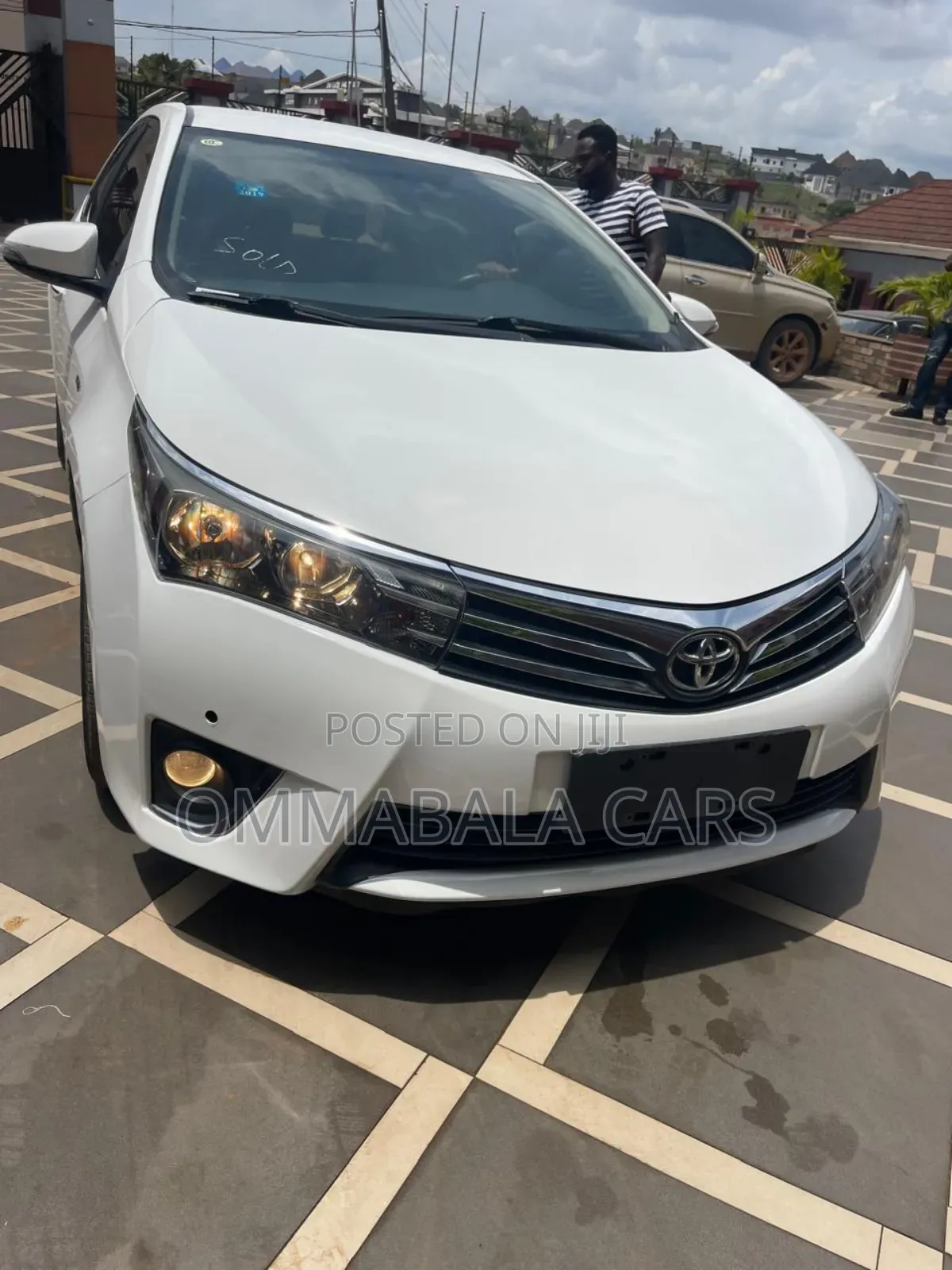 Toyota Corolla S w/Special Edition Pkg (1.8L 4cyl CVT) 2016 White