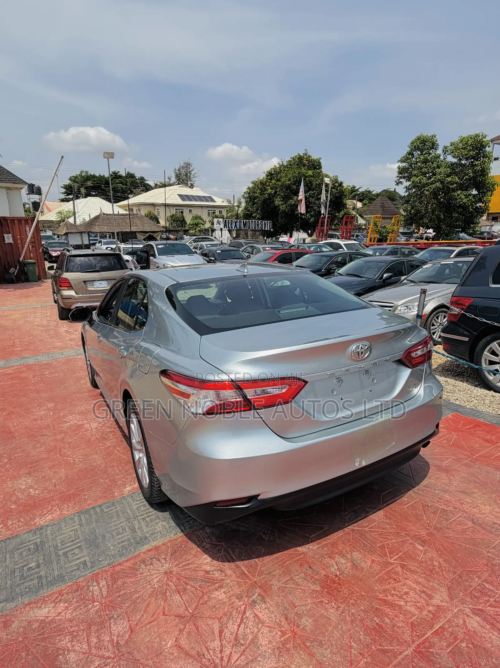 Toyota Camry 2019 Silver