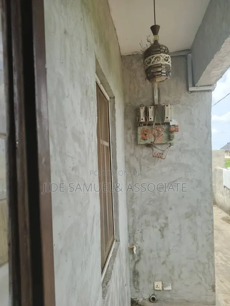 Furnished Mini Flat in Ayobo for rent