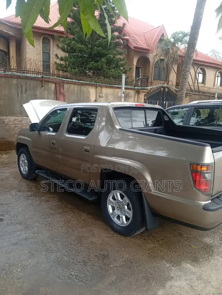 Honda Ridgeline 2009 Gold