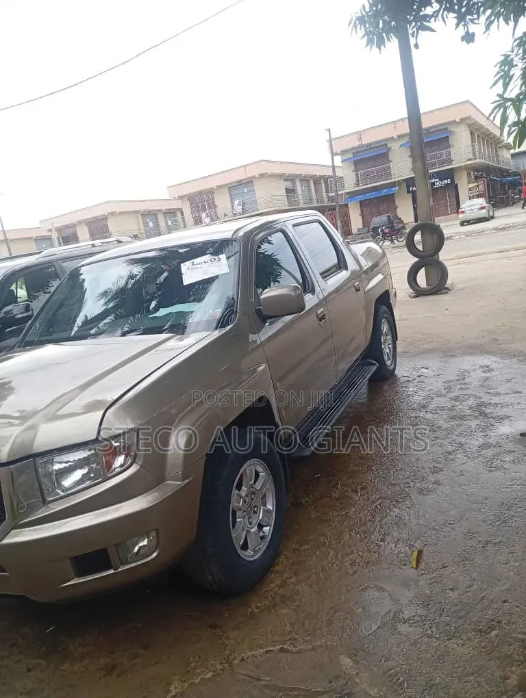Honda Ridgeline 2009 Gold