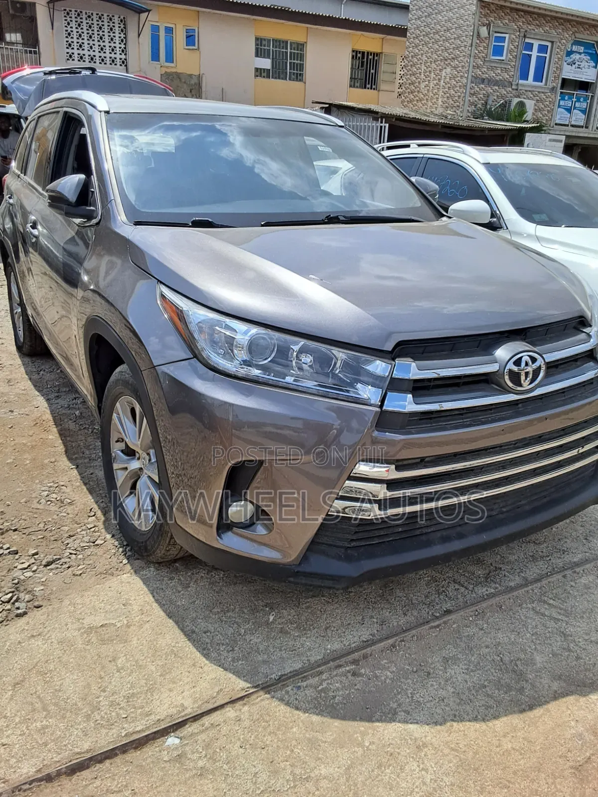Toyota Highlander XLE 4dr SUV (3.5L 6cyl 6A) 2015 Gray