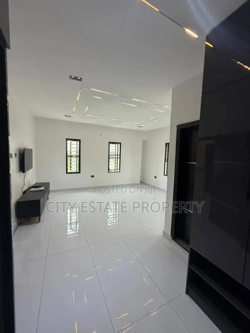 4bdrm Duplex in City Eatate Ex, Rukpokwu for sale