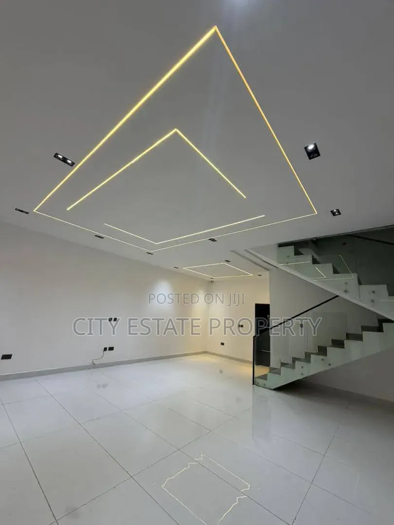 4bdrm Duplex in City Eatate Ex, Rukpokwu for sale