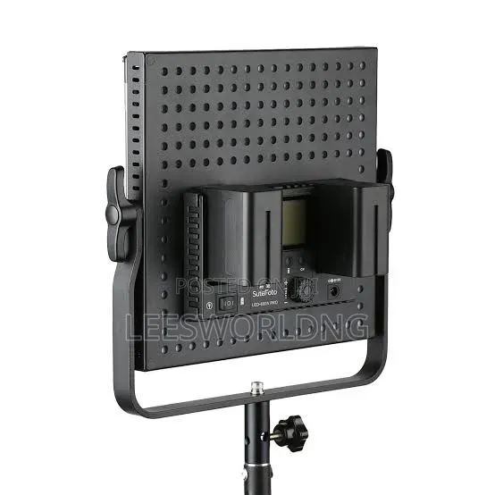 Led 660 Professional Photos and Videos Light
