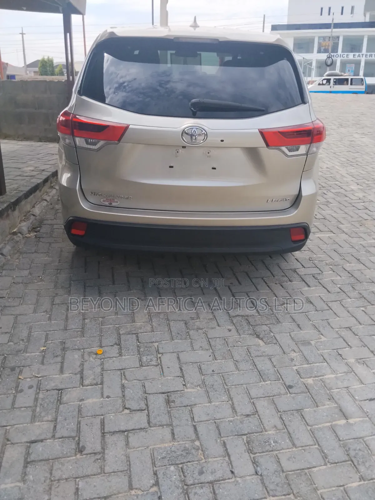 Toyota Highlander 2017 Gold