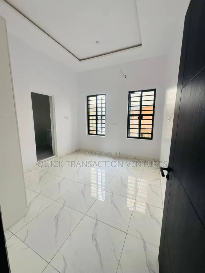 3bdrm Apartment in Kilo for sale