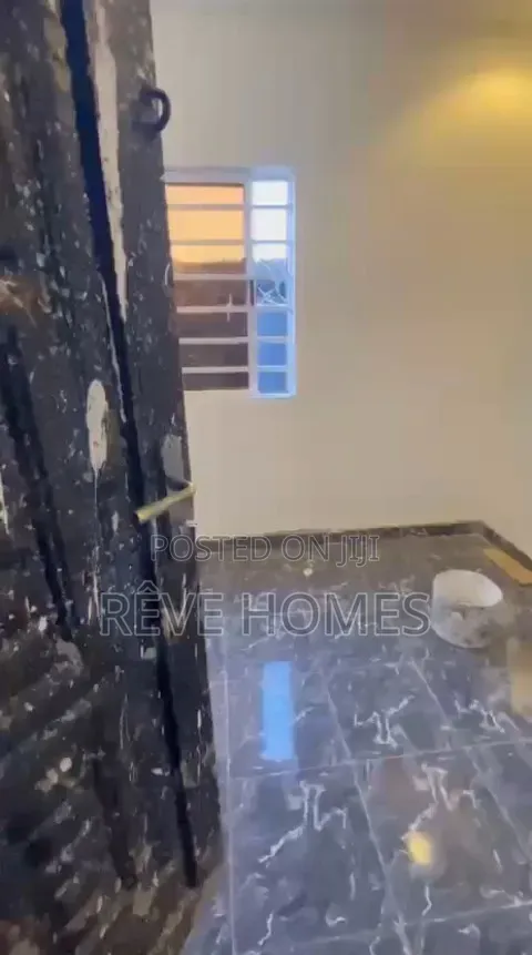 Studio Apartment in Bariga for rent