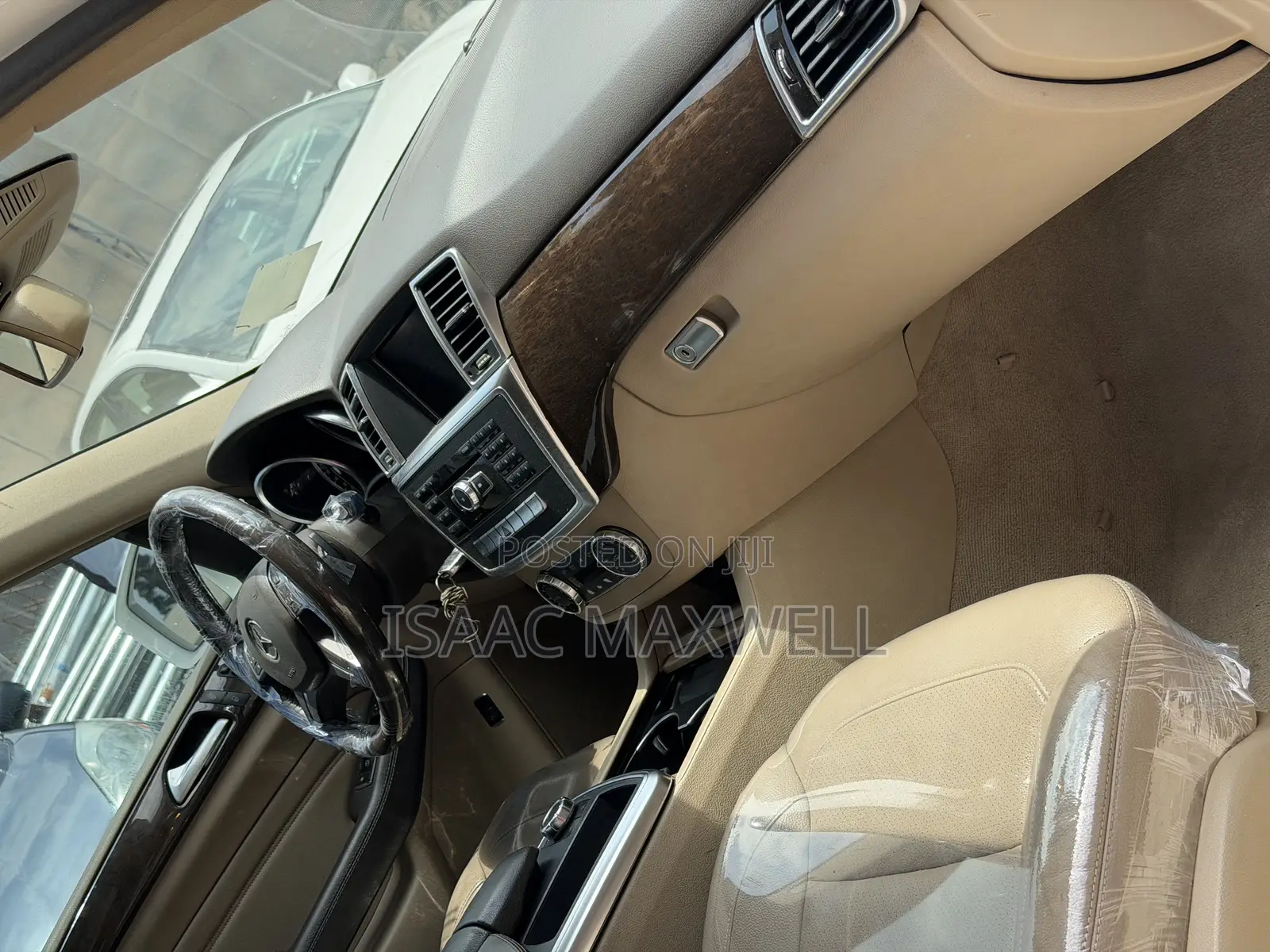 Mercedes-Benz M Class ML350 4dr SUV (3.5L 6cyl 7A) 2015 White