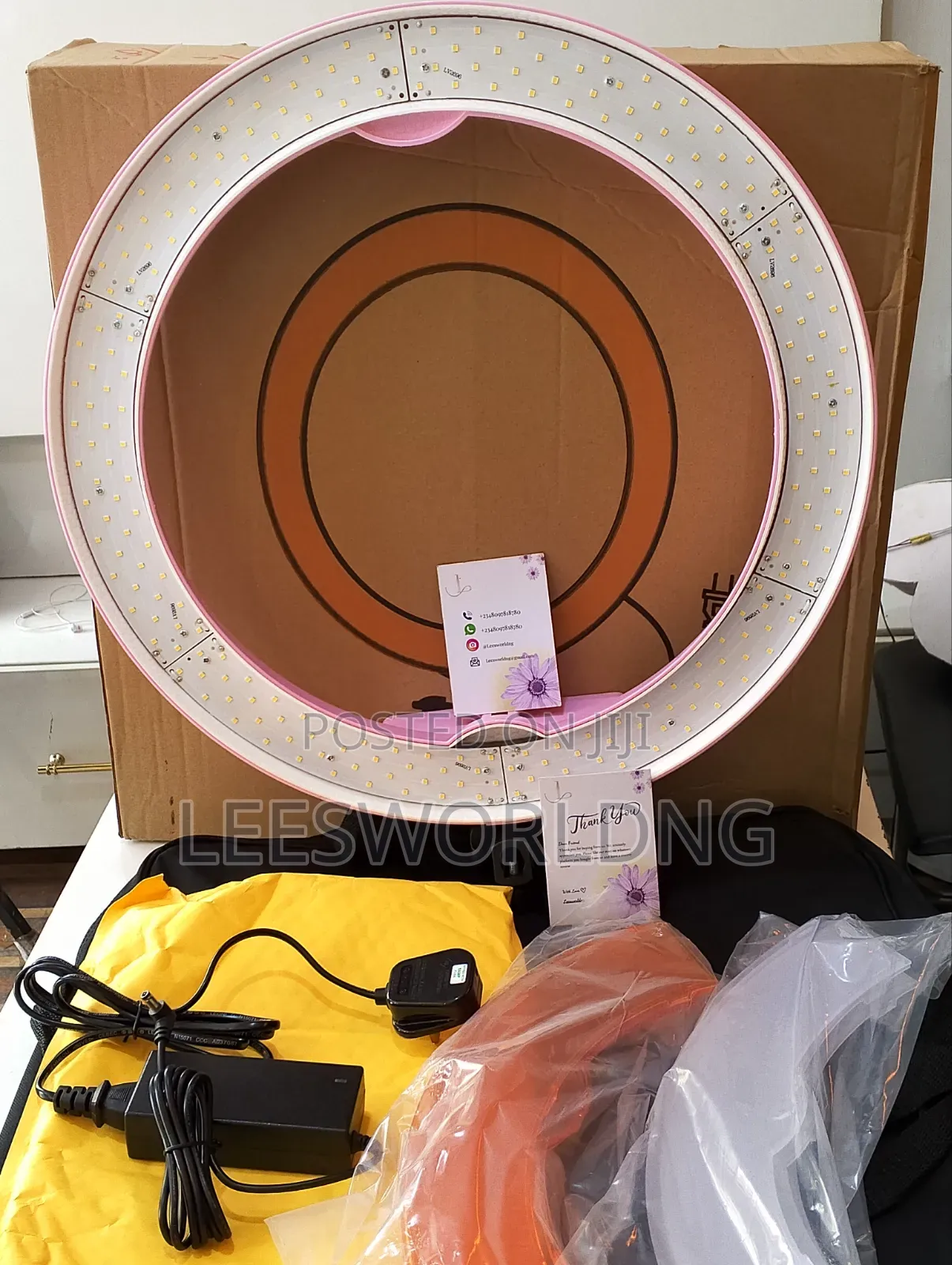 I8 Old Model Rechargeable Ring Light With Batteries