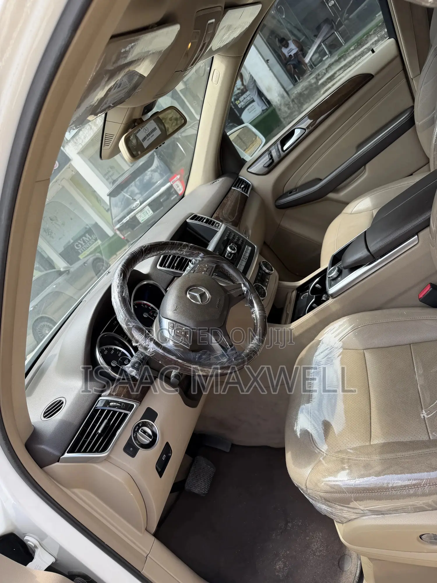 Mercedes-Benz M Class ML350 4dr SUV (3.5L 6cyl 7A) 2015 White