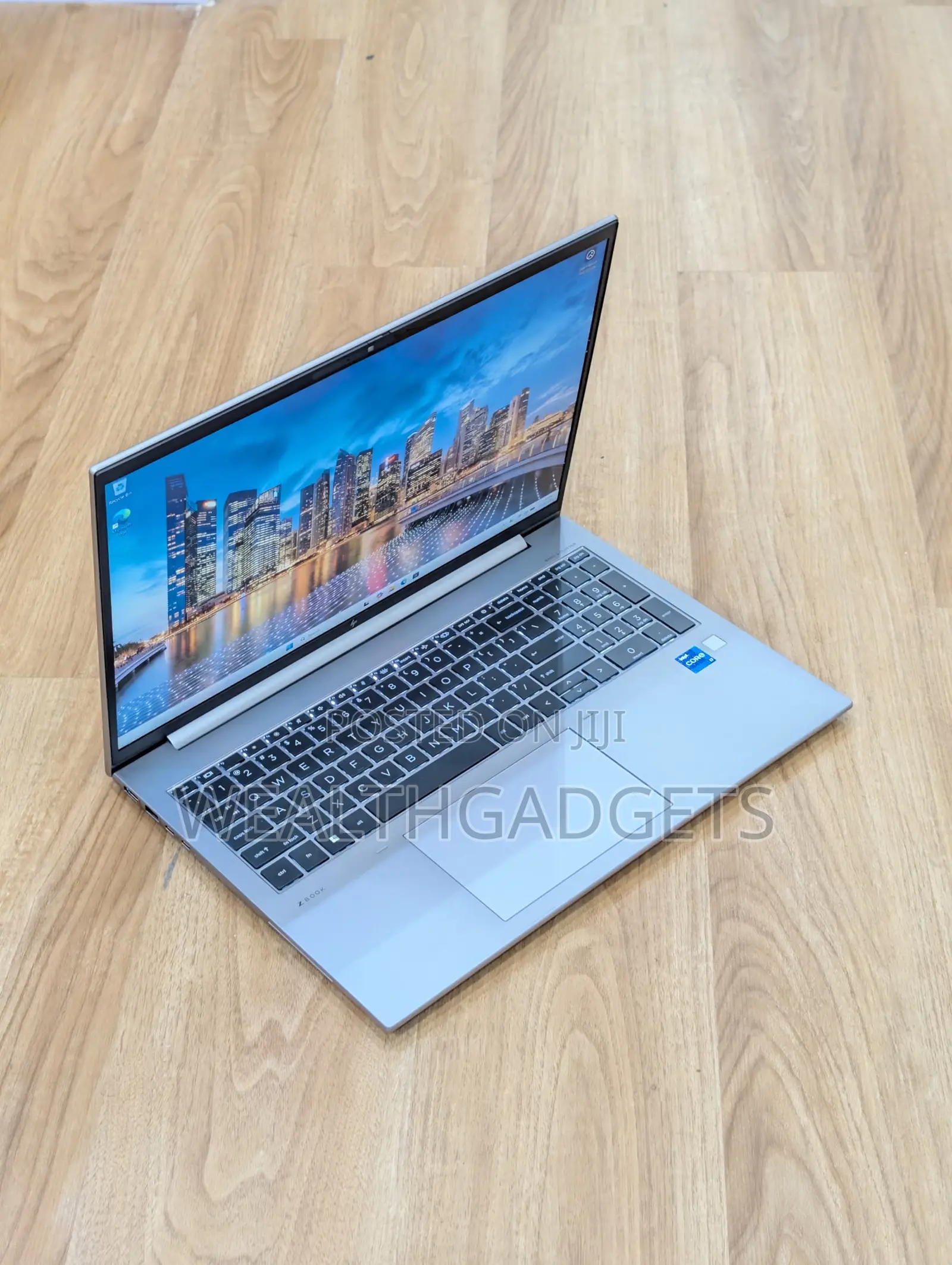 Laptop HP ZBook Firefly 16 G10 32GB Intel Core i7 SSD 512GB