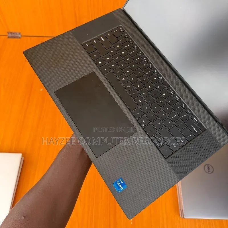 Laptop Dell Precision 5680 32GB Intel Core i7 SSD 1T