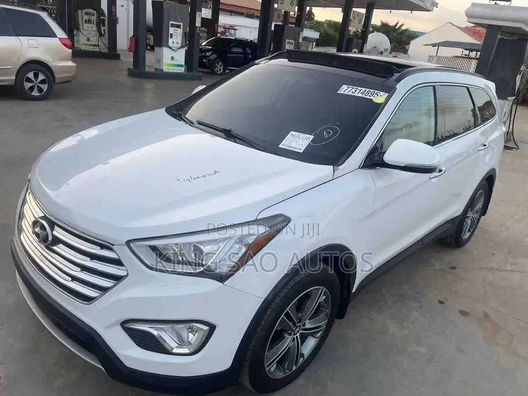 Hyundai Santa Fe Limited FWD 2016 White