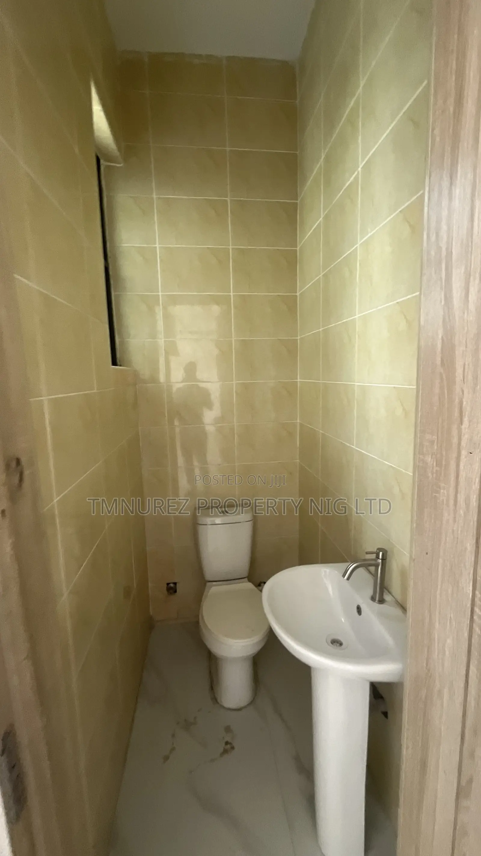 4bdrm Duplex in Orchid Estate, Chevron for rent