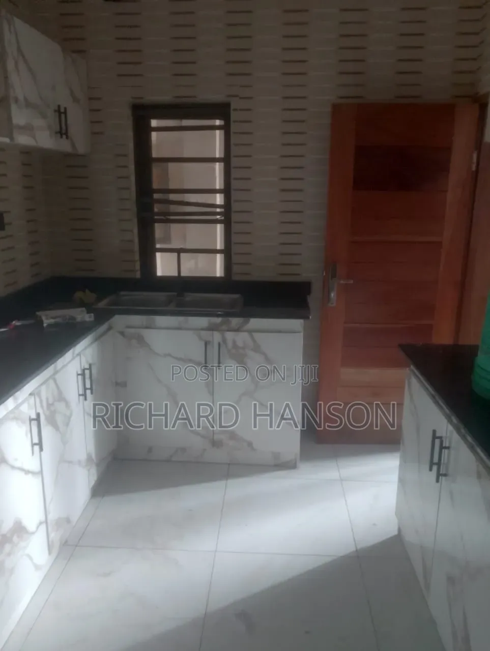2bdrm Apartment in Majek Sangotedo for rent