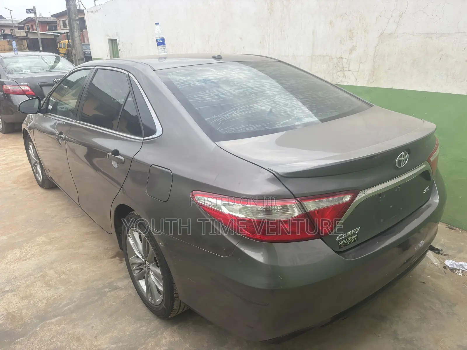 Toyota Camry SE 4dr Sedan (2.5L 4cyl 6A) 2015 Gray
