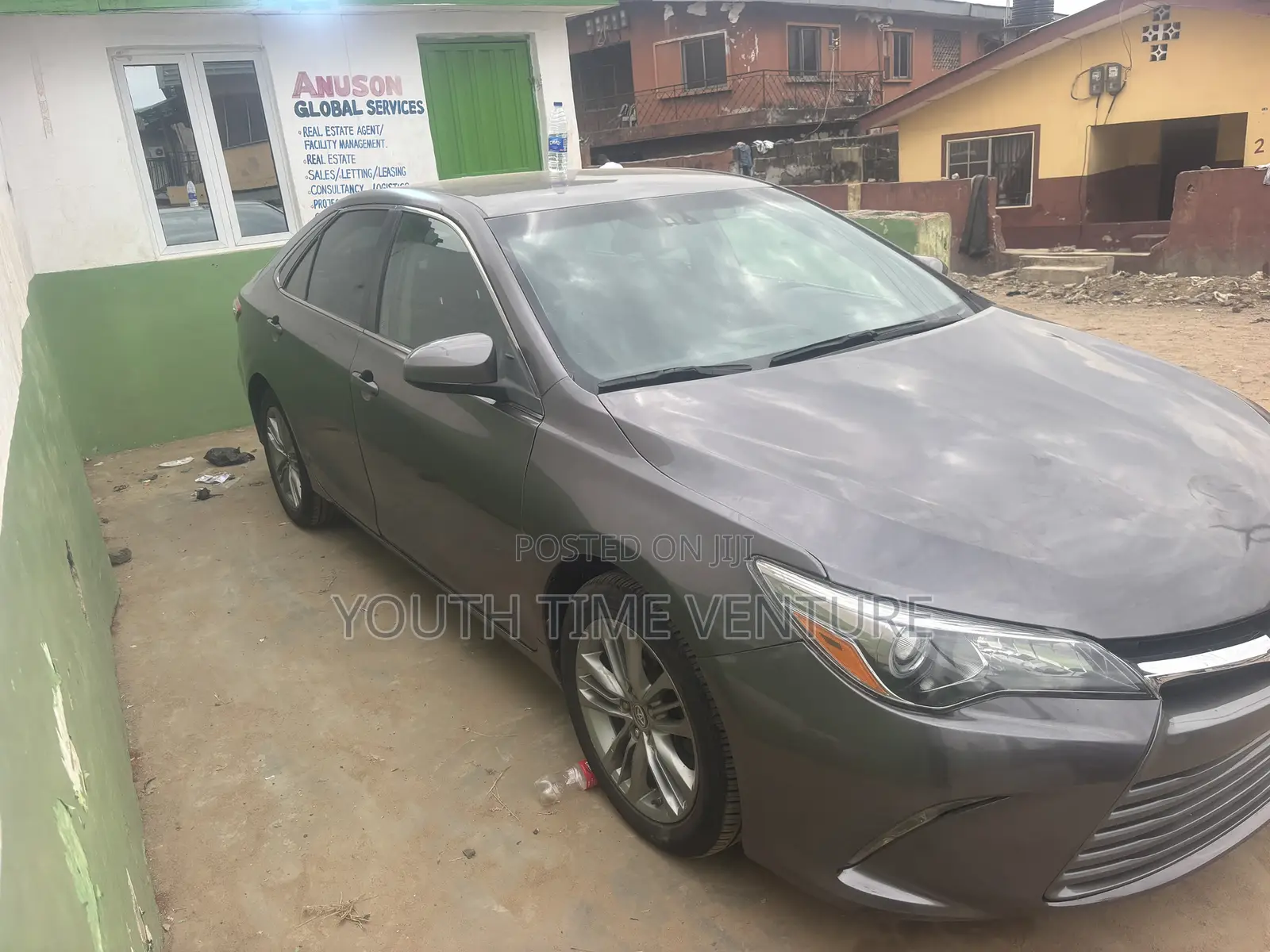 Toyota Camry SE 4dr Sedan (2.5L 4cyl 6A) 2015 Gray