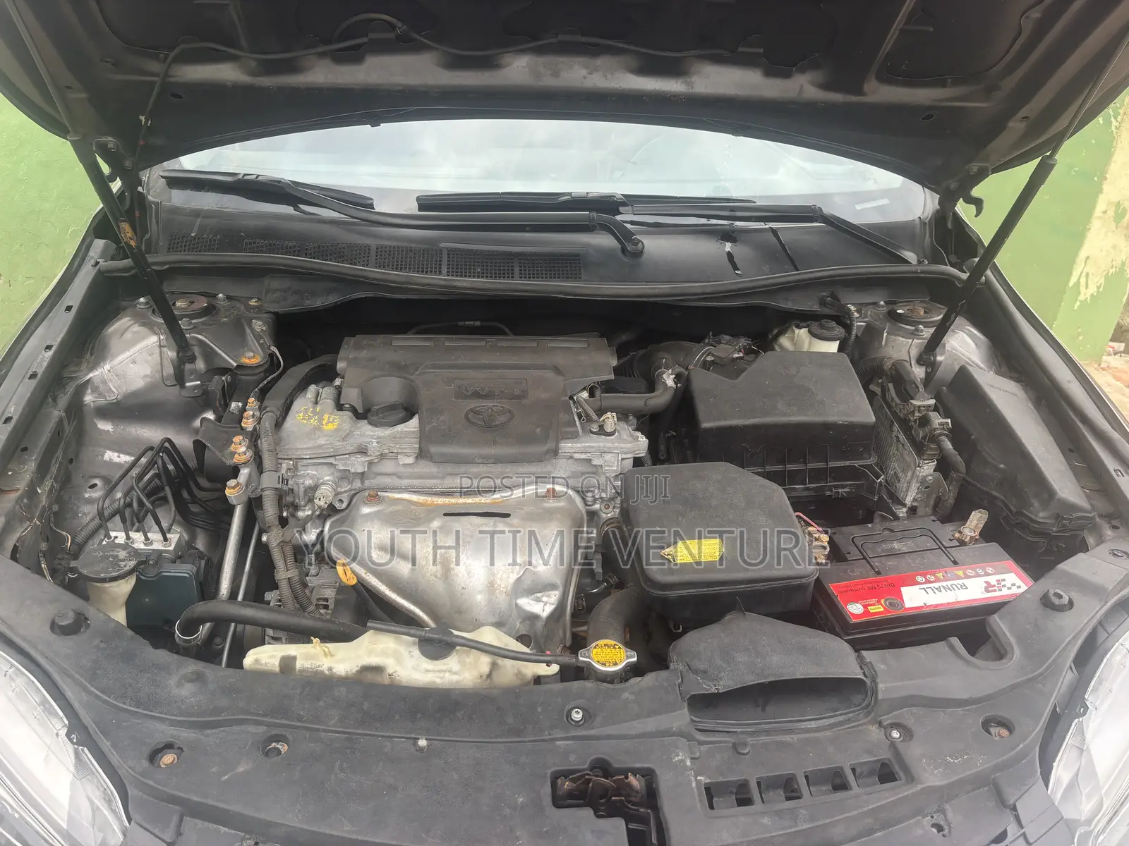 Toyota Camry SE 4dr Sedan (2.5L 4cyl 6A) 2015 Gray