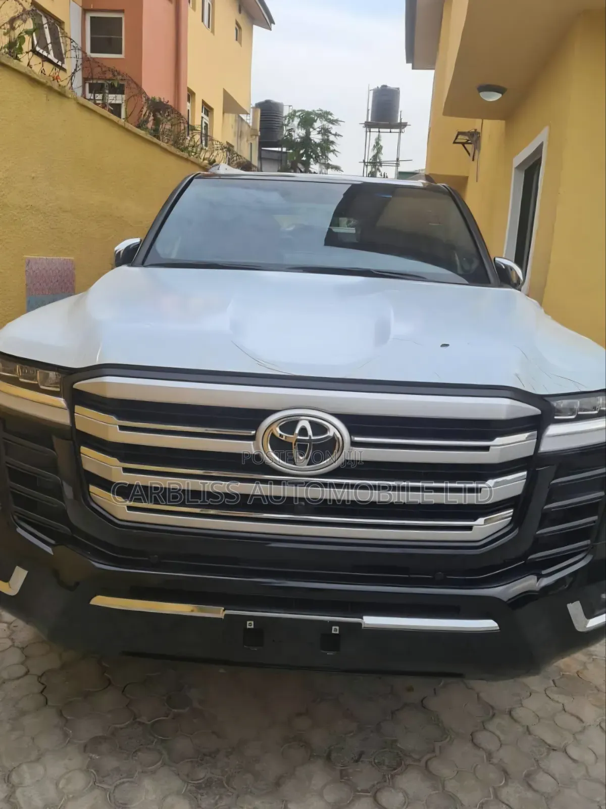 New Toyota Land Cruiser LC300 2025 Gray