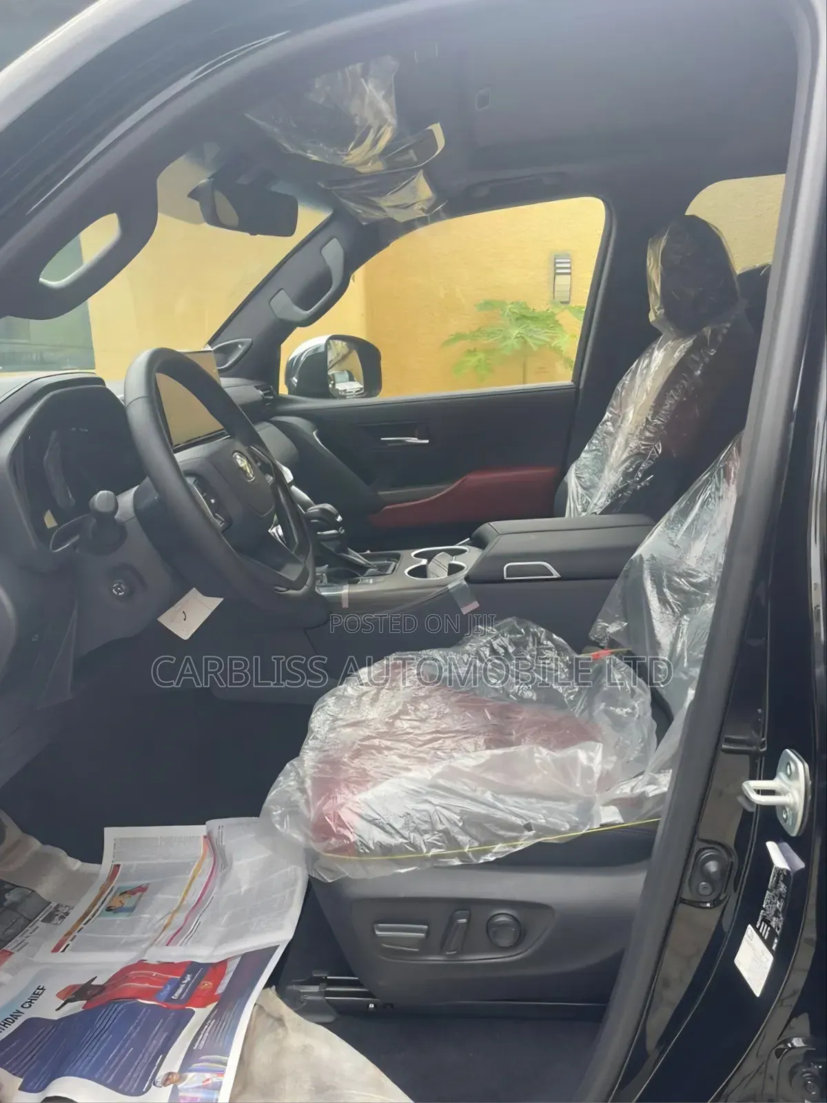 New Toyota Land Cruiser LC300 2025 Gray