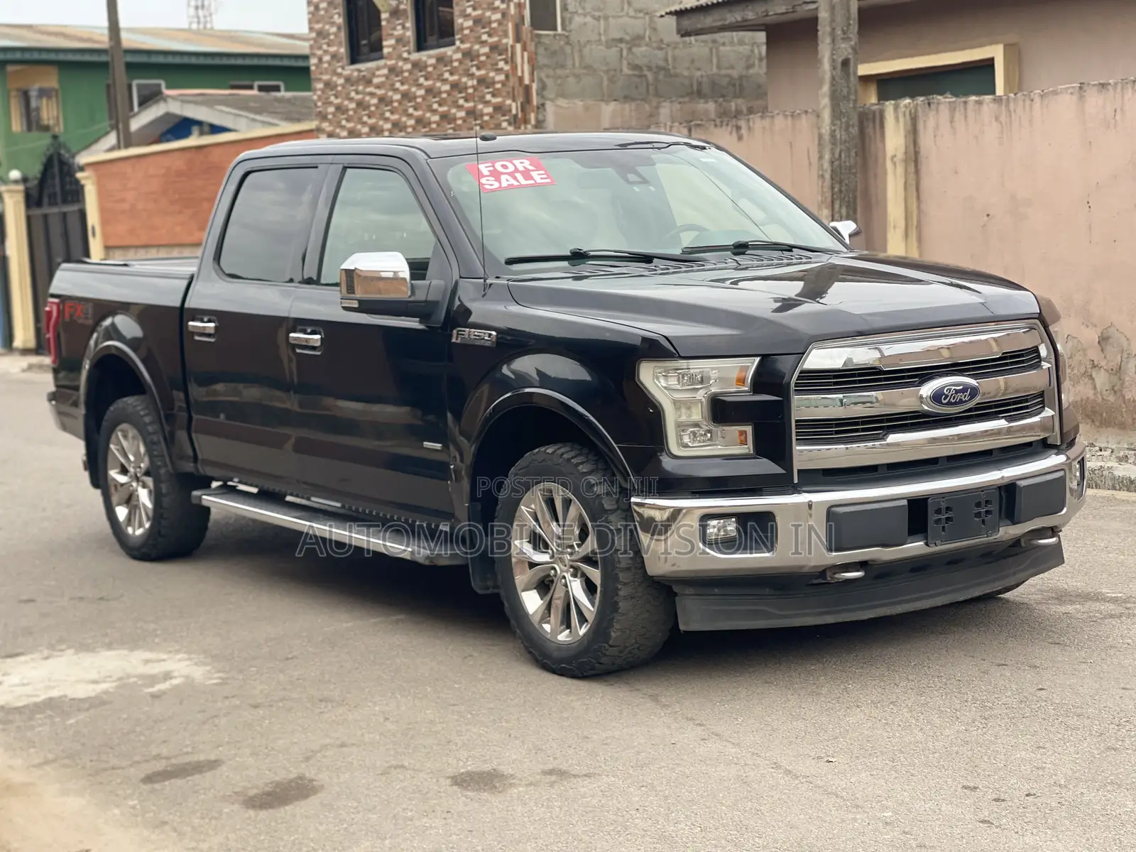Ford F-150 Lariat 4x4 SuperCrew Cab Styleside 6.5 ft. box 157 in. WB