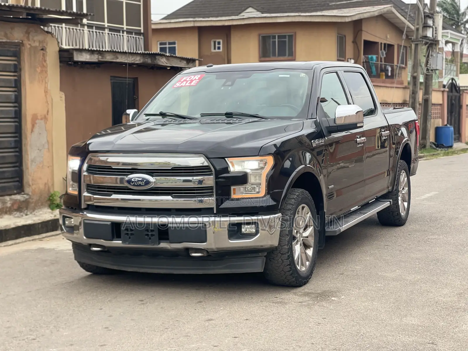 Ford F-150 Lariat 4x4 SuperCrew Cab Styleside 6.5 ft. box 157 in. WB