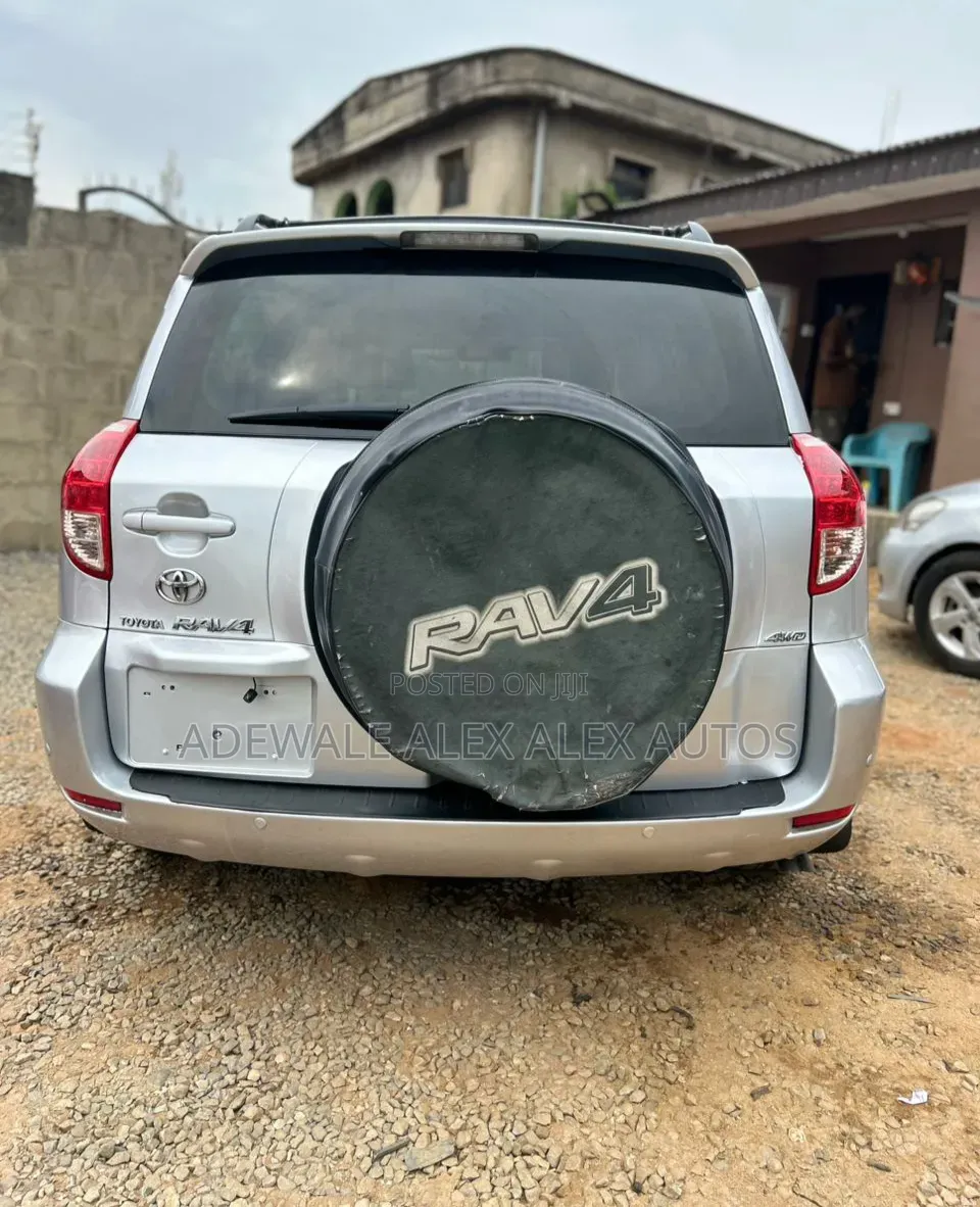 Toyota RAV4 3.5 2008 Silver