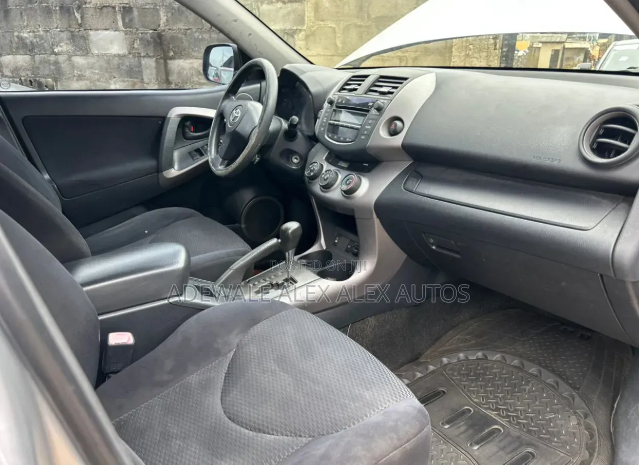 Toyota RAV4 3.5 2008 Silver