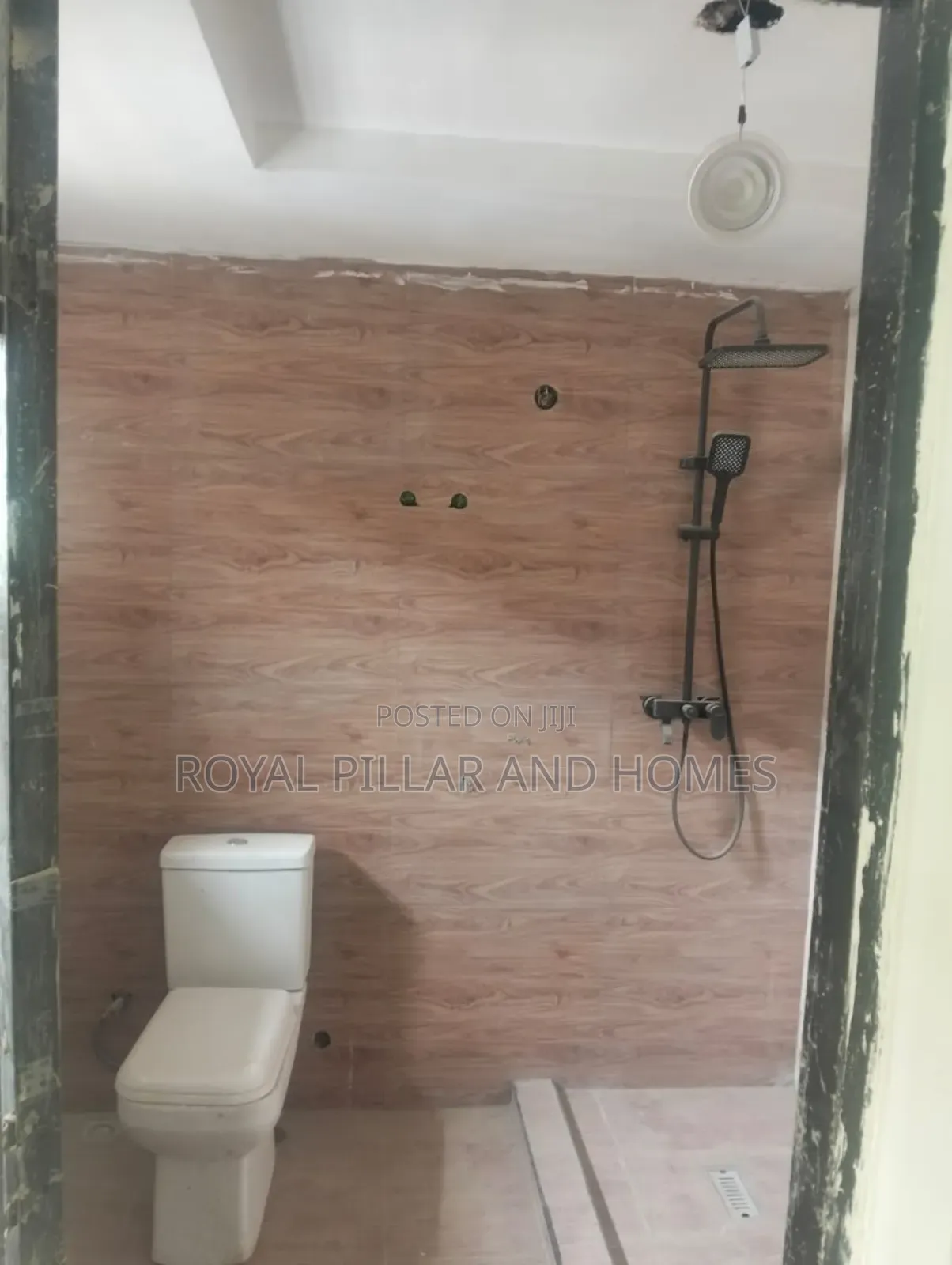 3bdrm Block of Flats in Wuse Zone 6 for rent