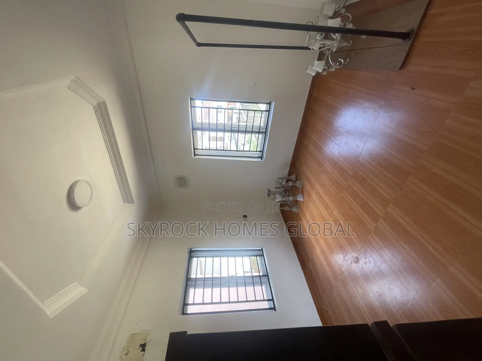 5bdrm Duplex in Ikota for rent