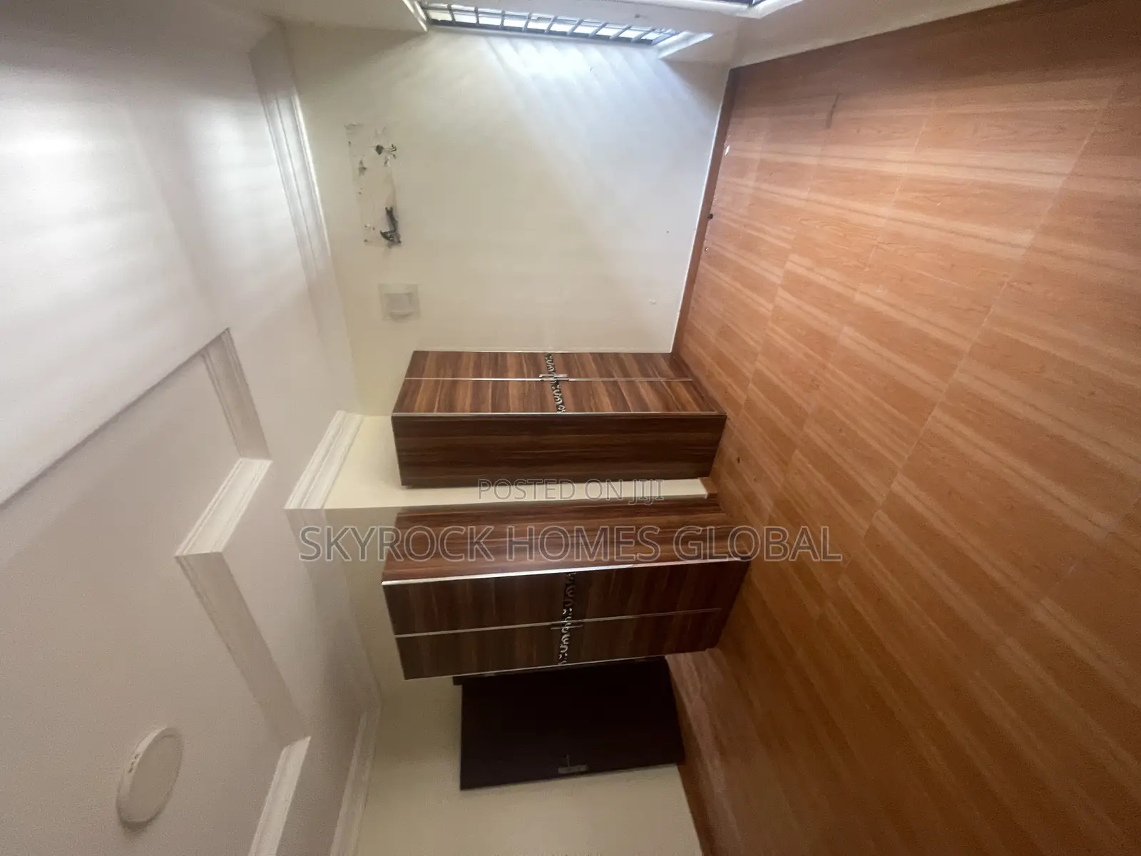 5bdrm Duplex in Ikota for rent
