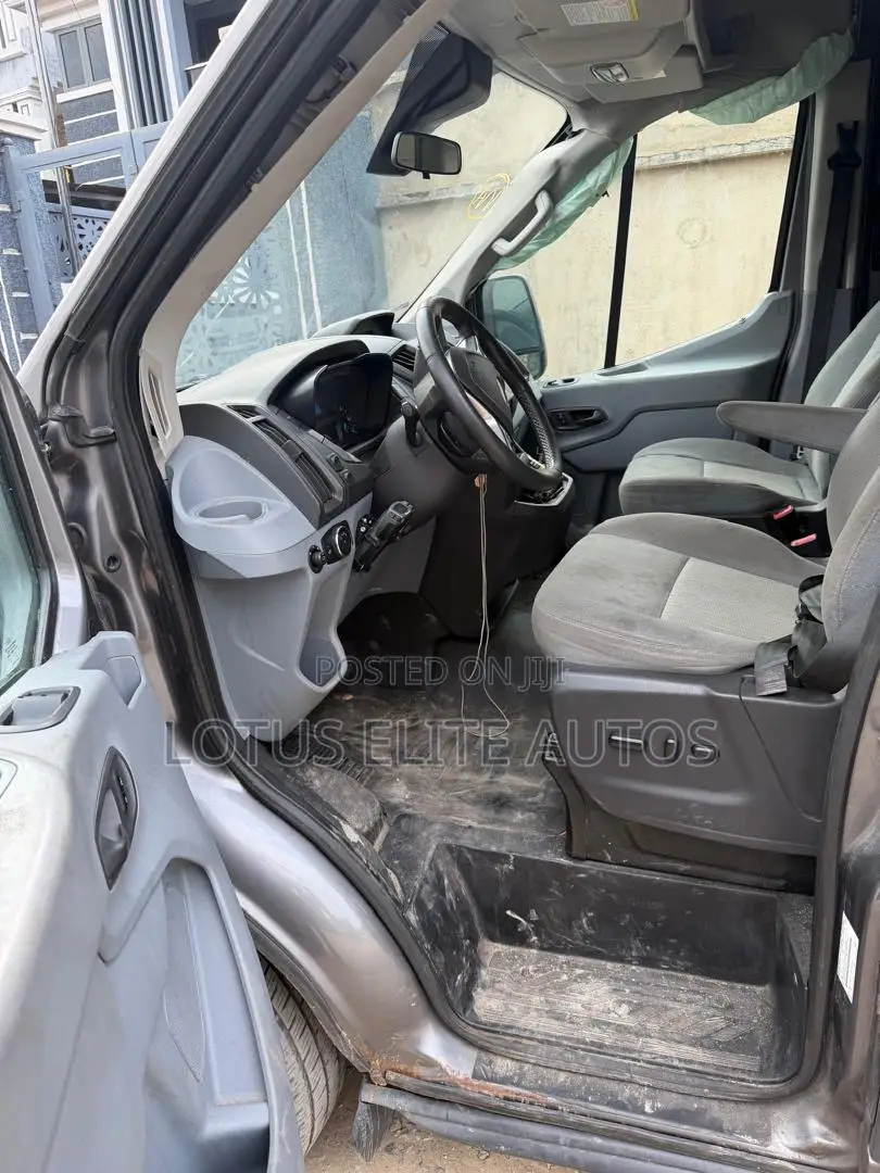 Ford Transit 2015 Gray