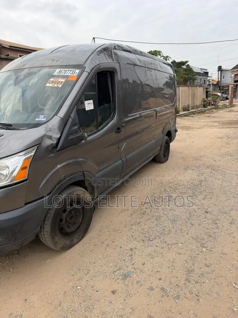 Ford Transit 2015 Gray