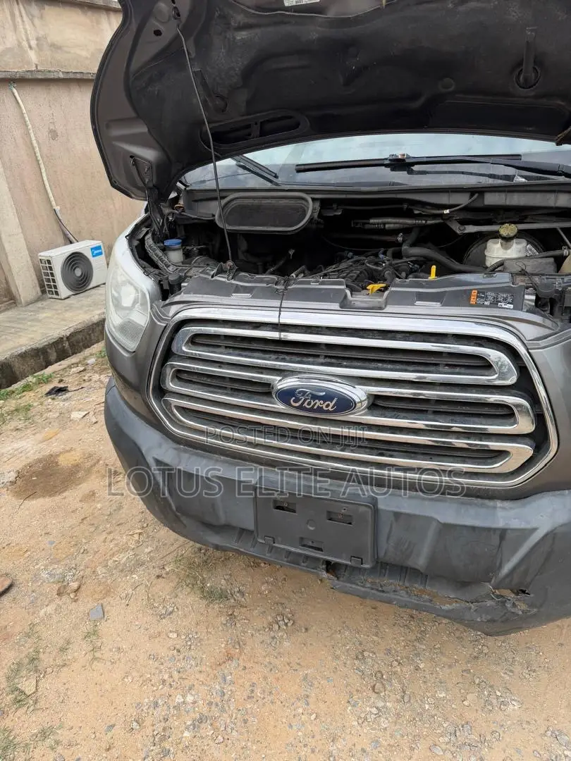 Ford Transit 2015 Gray