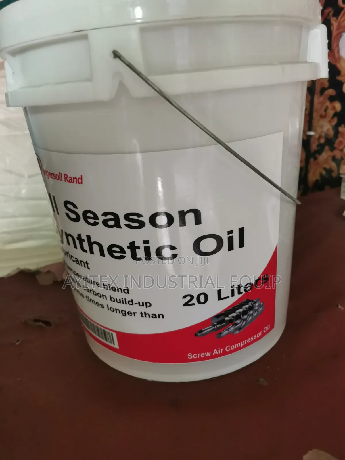 Screw Air Compressor Oil Work Both High and Low Temperature Resistant