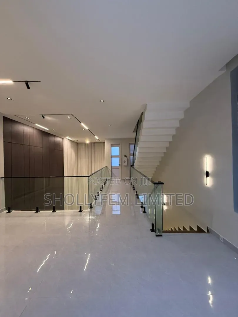 Furnished 5bdrm Duplex in Orchid Lekki for sale