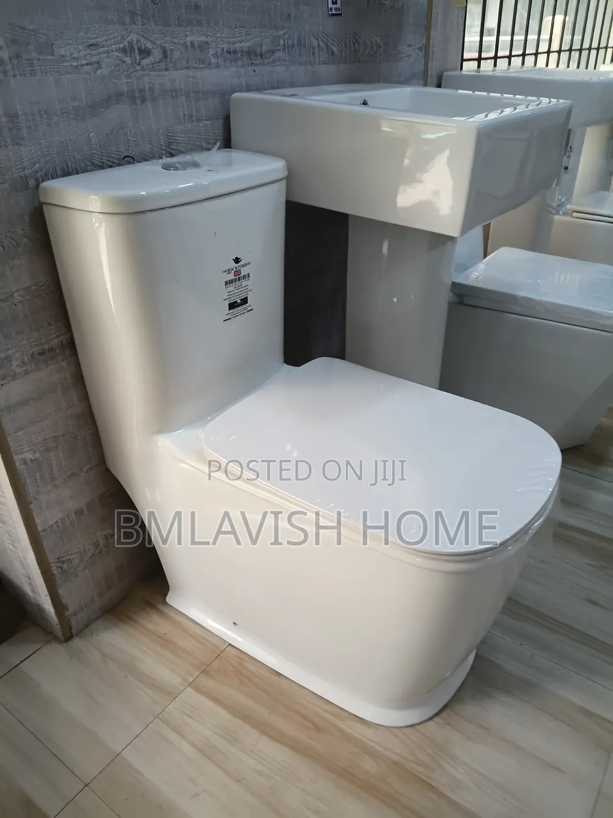 England Big Water Closet Set