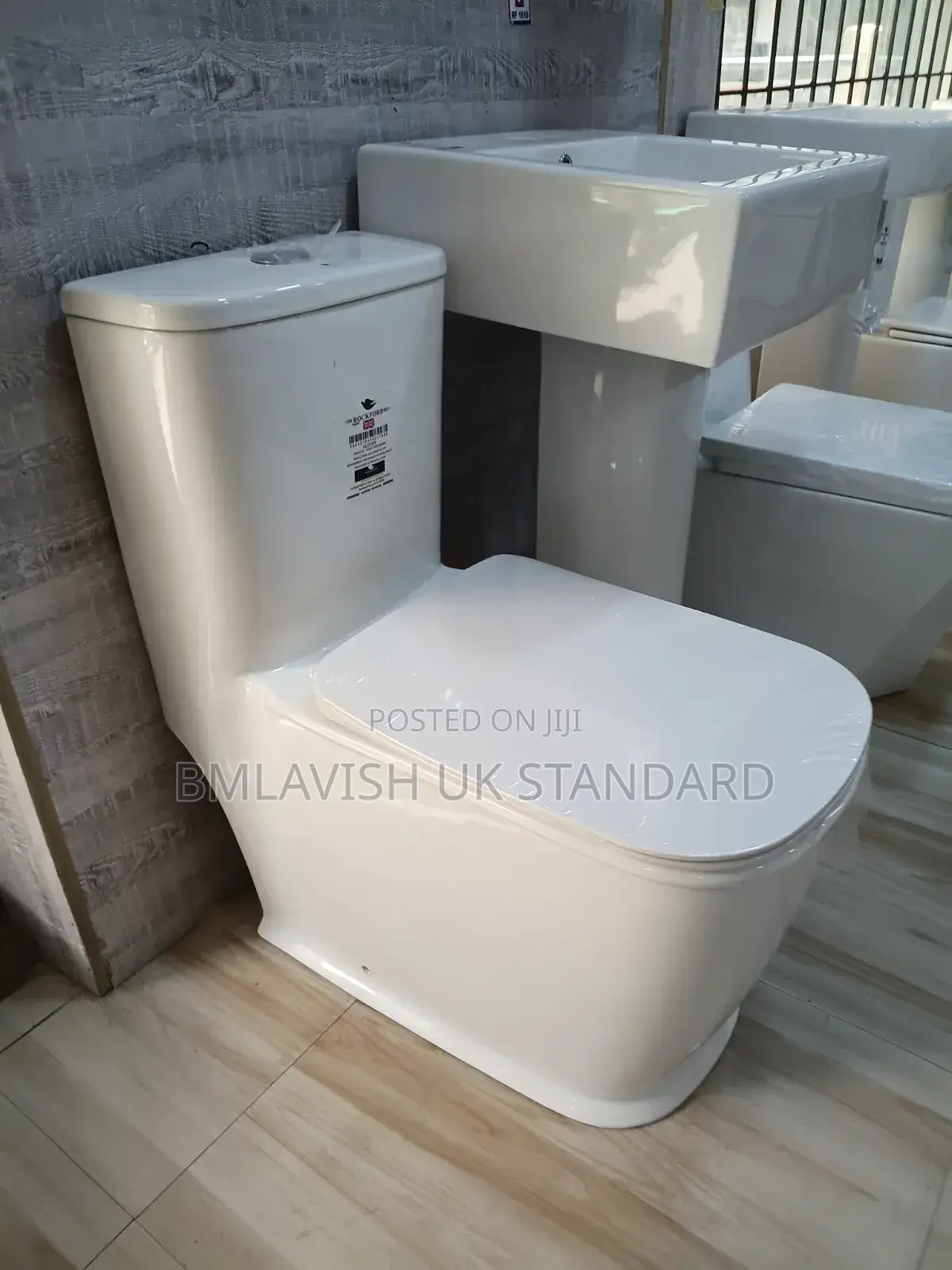 England Big Water Closet Set