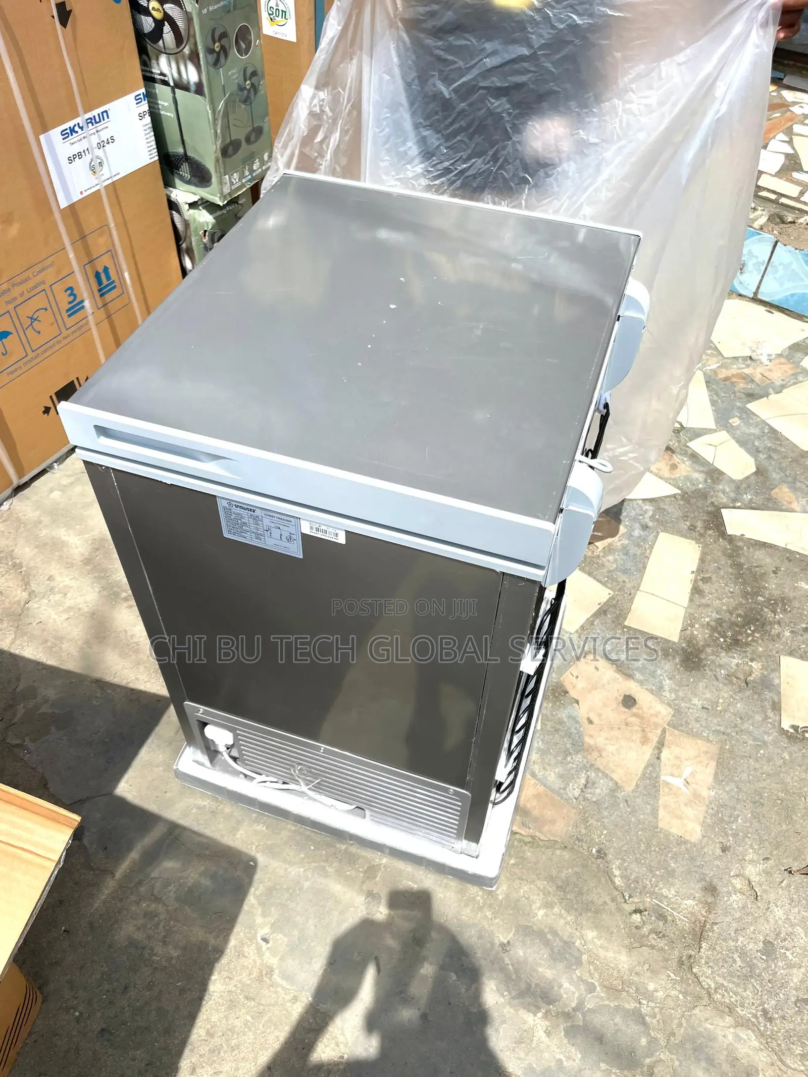 Snowsea Bd-158 Chest Freezer With Approximately 110l to 158l Capacity